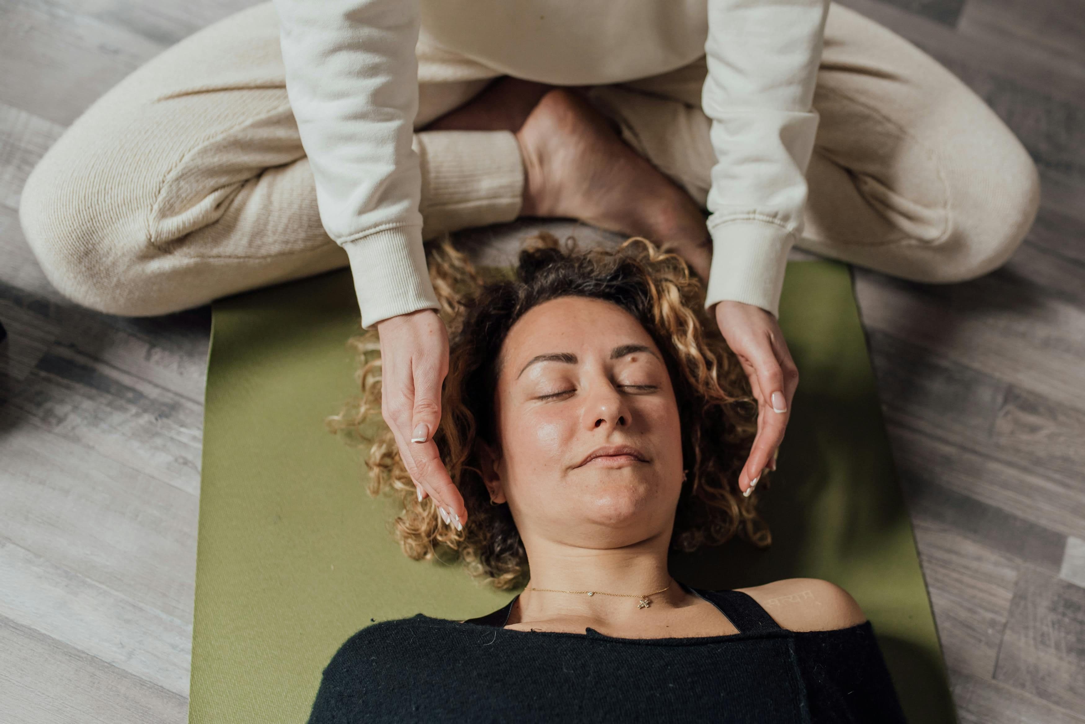 Your First Reiki Session: What to Expect